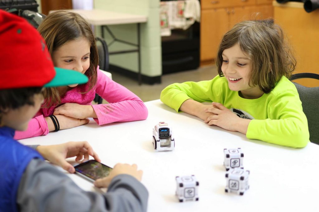 Building a Collaborative STEM Classroom
