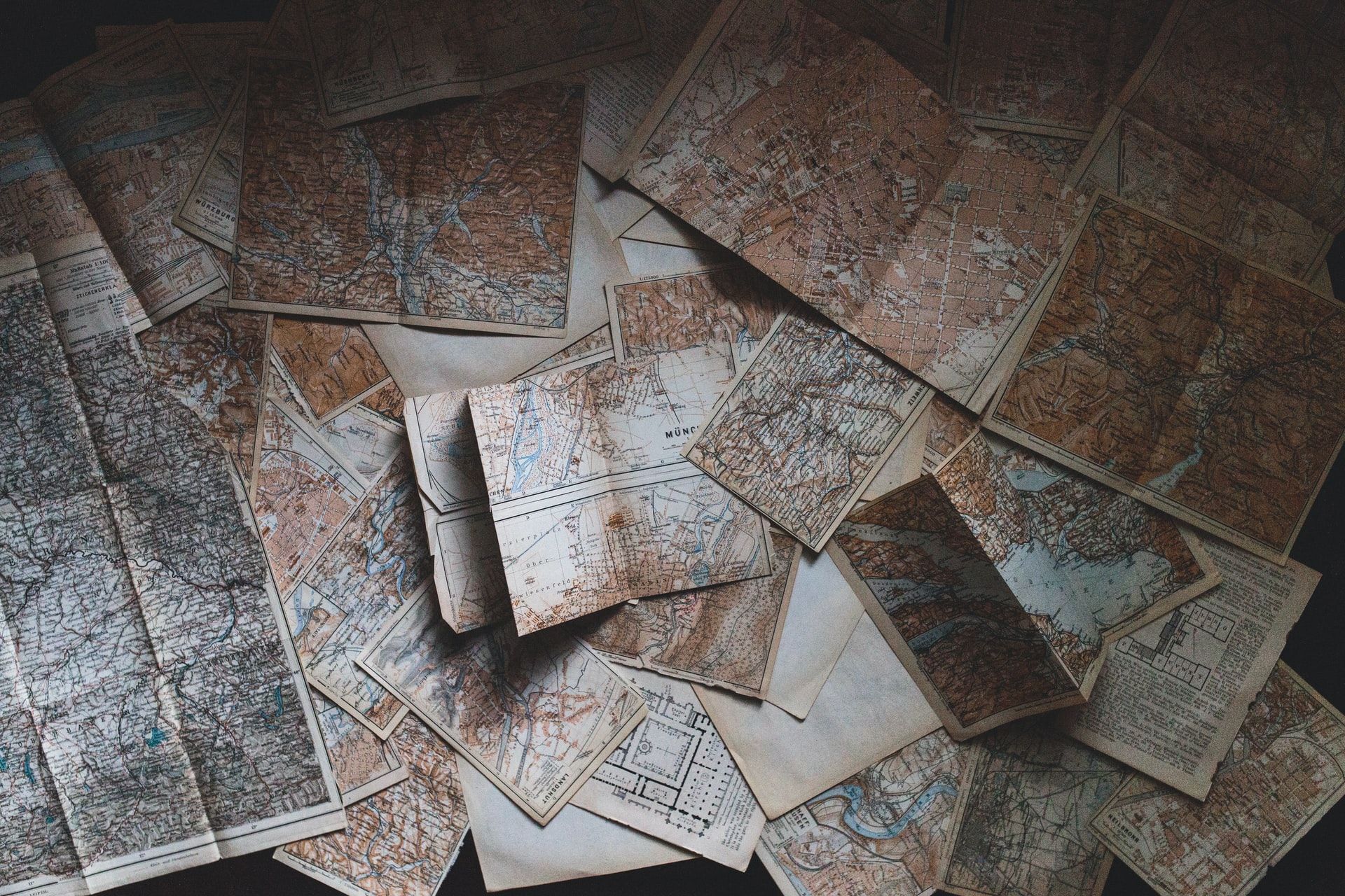 Building Critical Thinkers by Combining STEM With History