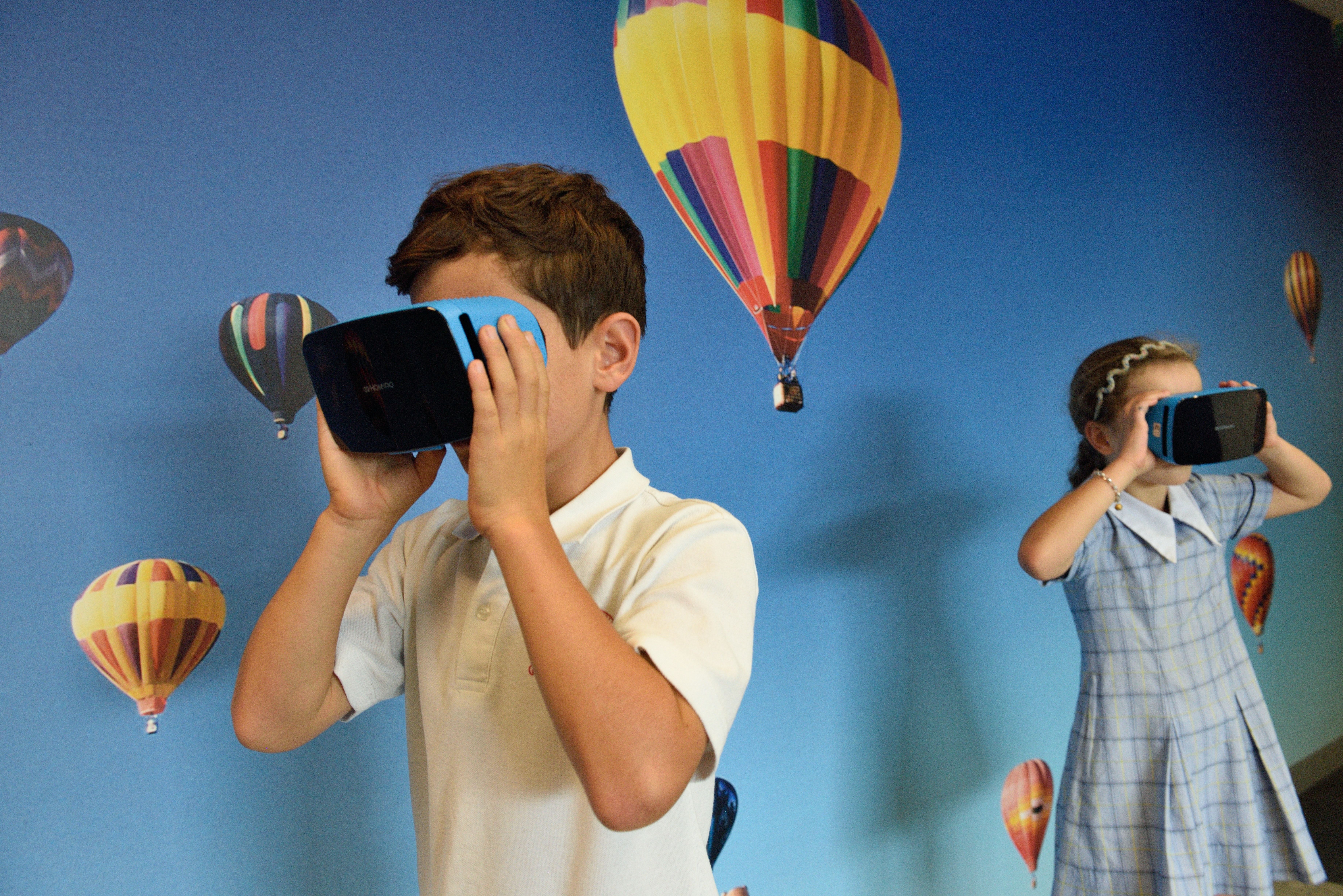 VR Opens Doors to Virtual Classrooms for Students During COVID-19