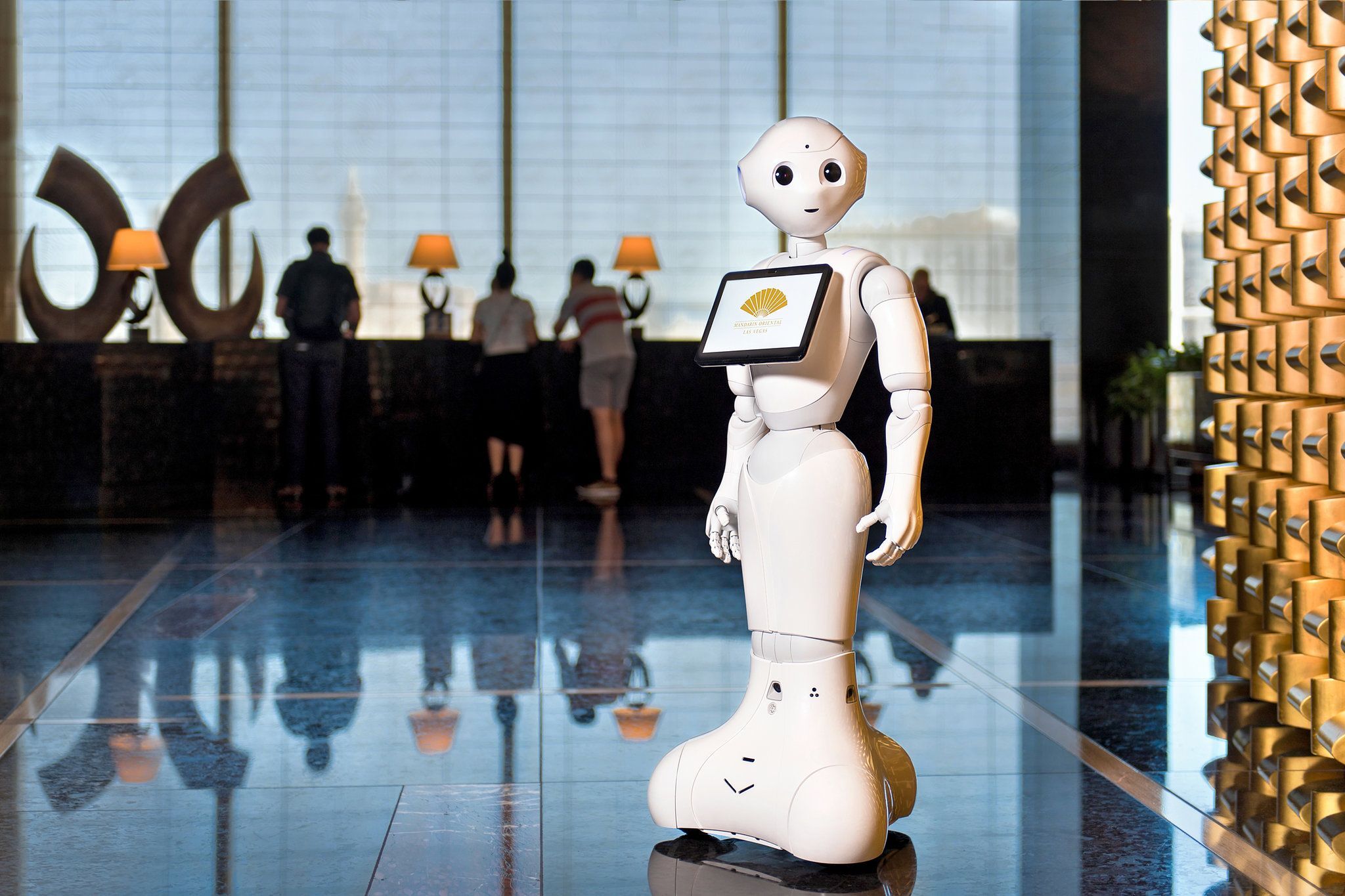 How Humanoid Robots Elevate Your Banking Hospitality Service: The Case of Rabobank