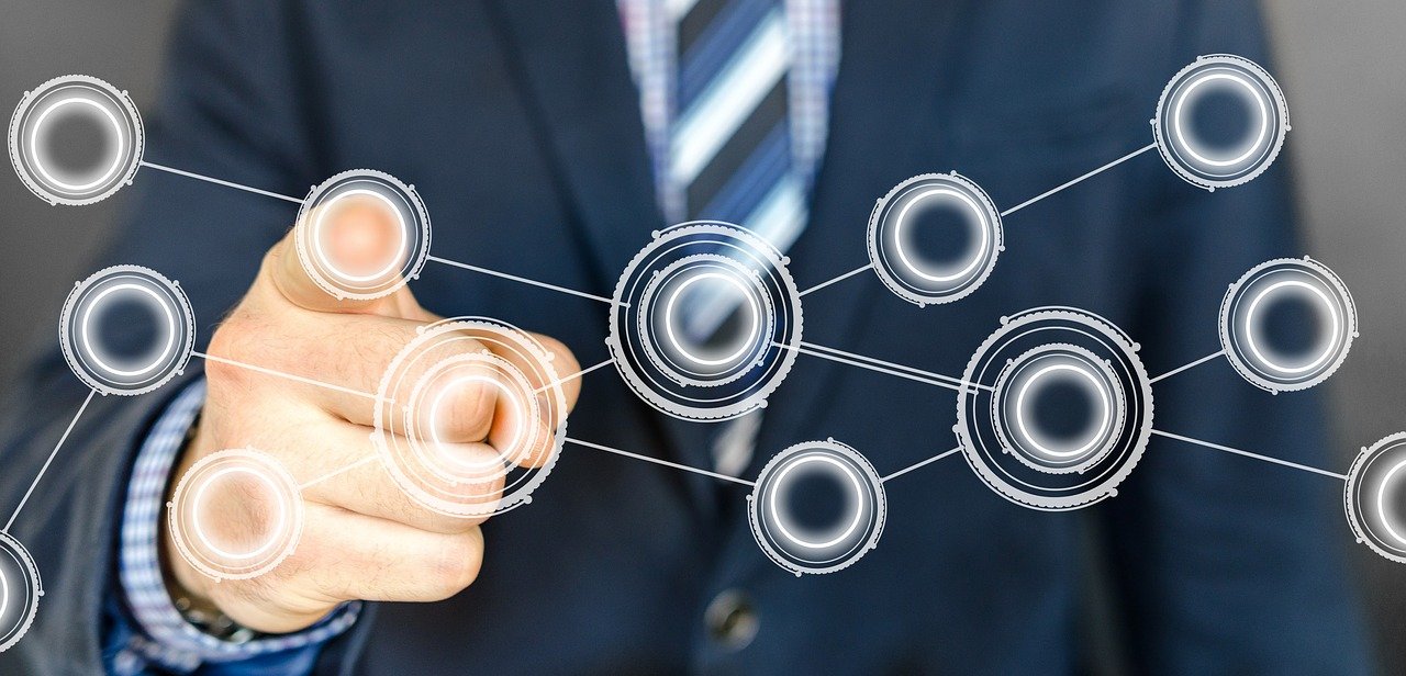 Automation Advantages: 5 Benefits of Automation